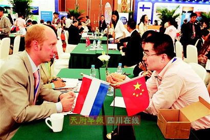 新能源唱主角